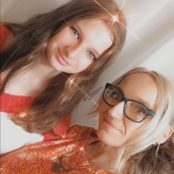 🧜‍♀️✨ hii there! Meet your Posh Ambassador Hiedi! 🙋‍♀️😊 - Picture 13 of 16